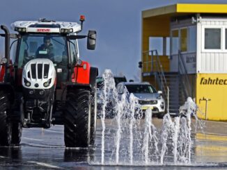 ÖAMTC Fahrtechnik: Traktorentrainings 2025 starten an fünf Standorten