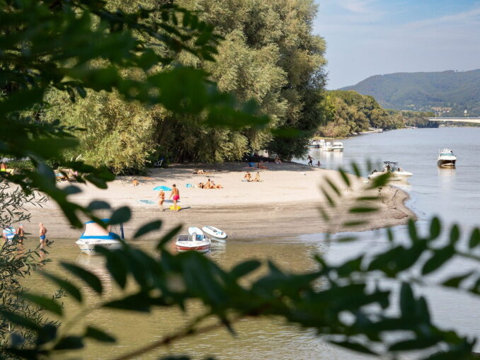 Abkühlung im und am Wasser in Niederösterreich: Die besten Ziele für eine erfrischende Sommerpause